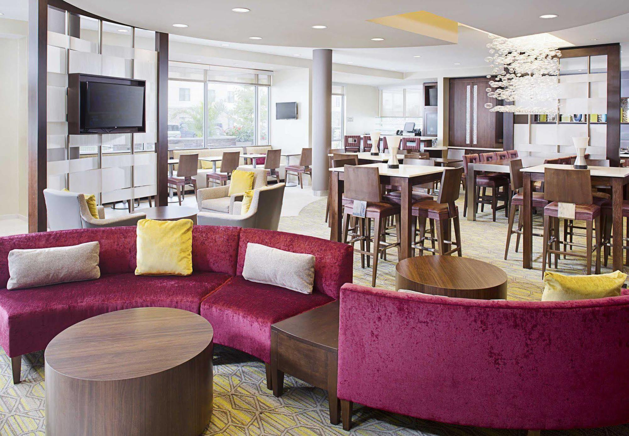 สปริงฮิลล์ สวีท คาร์ล เพลส การ์เดน ซิตี้ Hotel Carle Place ภายนอก รูปภาพ